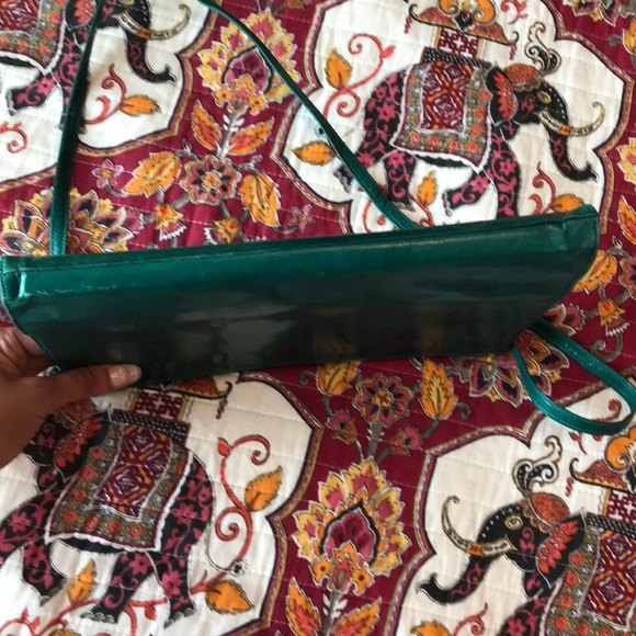 Vintage Nina Clutch - Picture 8 of 8